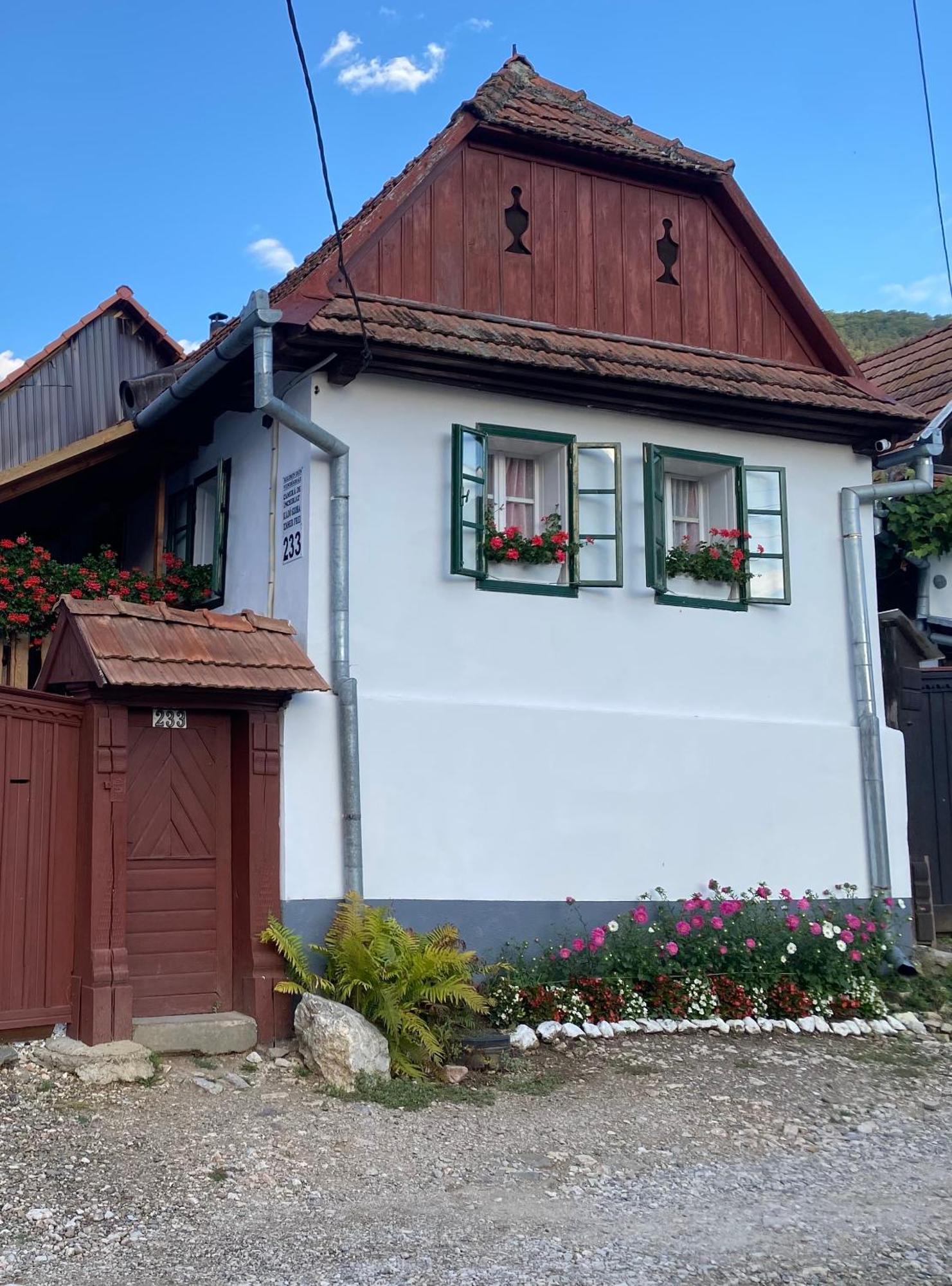 Hotel Casa Kelemen Irén Rimetea Exterior foto